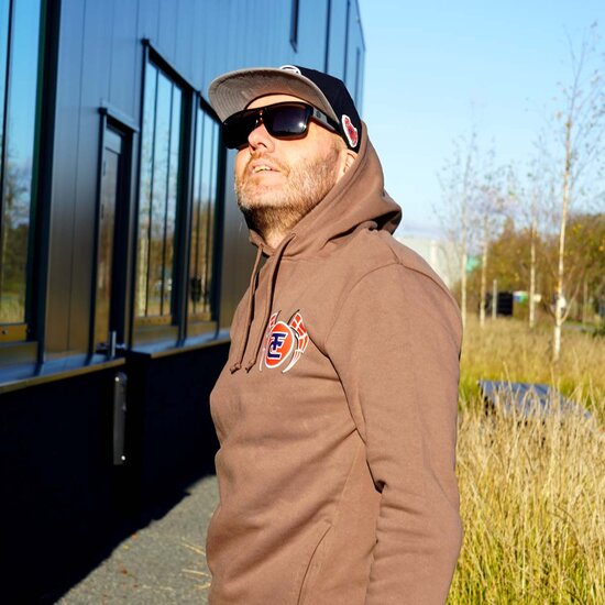 HOODIE - RONNY CEUSTERS LAAKDAL - MOKKA