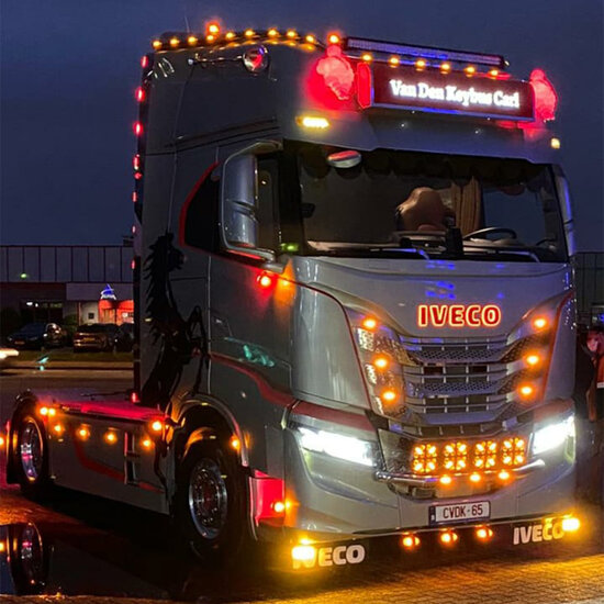 VERLICHTE LETTERS LED - IVECO ORANJE - 24V