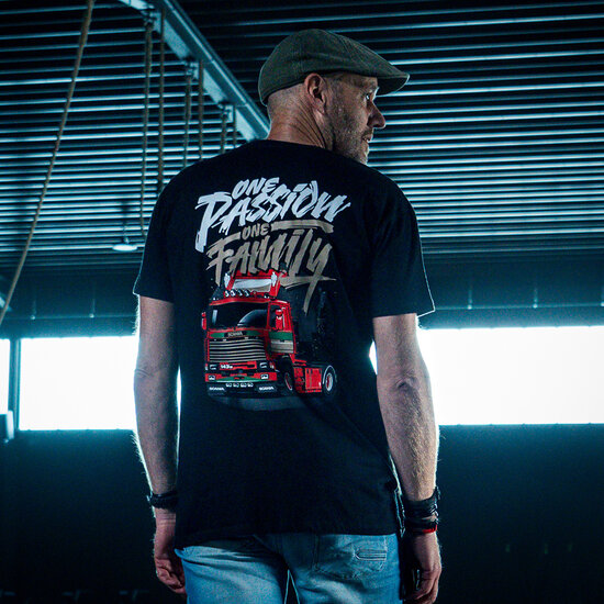 TRUCKJUNKIE ONE PASSION ONE FAMILY - TRUCK - GRAFFITY - T-SHIRT